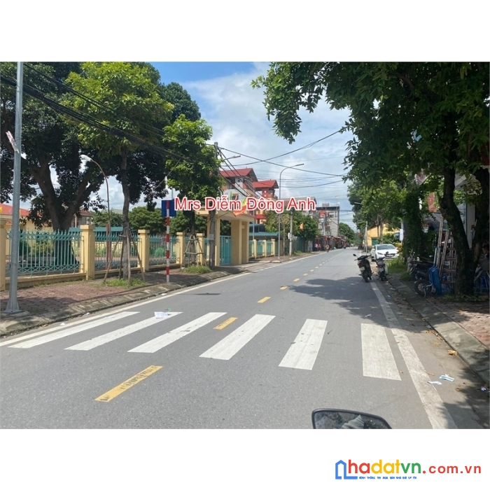 Nhỉnh 2 tỷ, mrs diễm cần bán 56.5m đất đẹp trung tâm xóm đường, nguyên khê, đông anh