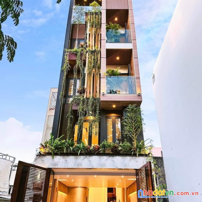 Mặt tiền nguyễn tất thành 3,6 x 15 - 5 tầng giá 11 tỷ