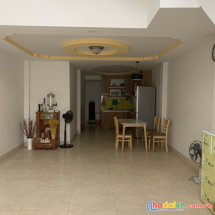 Giảm 200tr bán gấp nhà hồ văn huê, pn, 4,2m x 12m, giá 4.1 tỷ.