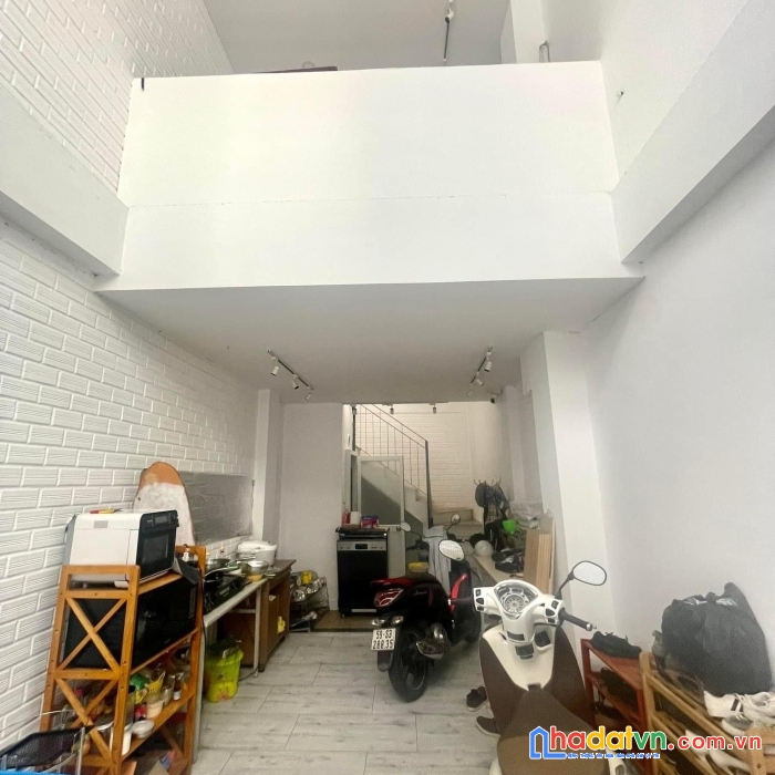 Cần tiền ra nhanh nhà mới đẹp,5 tầng ngay trung tâm bìh thạnh,giá chỉ 5,2 tỷ