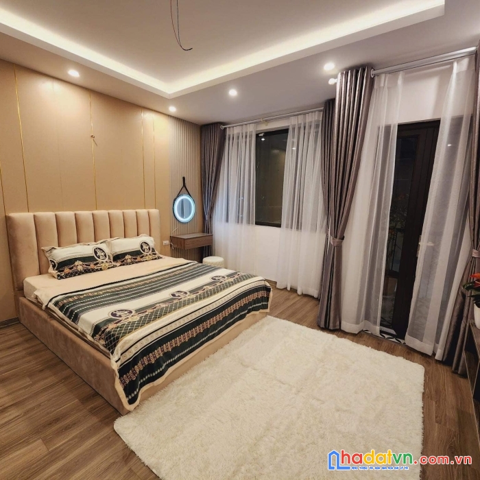 Bác mình cần bán nhà láng hạ tt ba đình 43m 4 tầng có nội thất 4.3 tỷ
