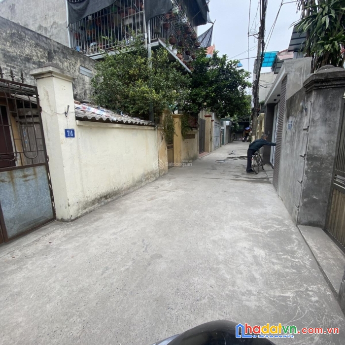 Chính chủ bán đất ở ngõ 99/47/28 đức giang.phường thượng thanh, long biên, hà nội