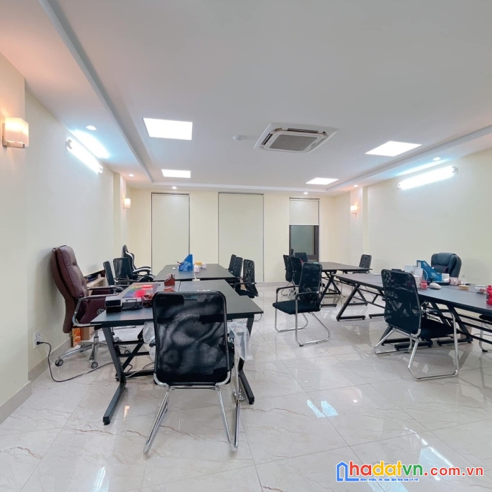 Bán nhà mặt phố hàng cá,kd đỉnh,vỉa hè rộng,dt 60m,mt 4m,nhỉnh 30 tỷ