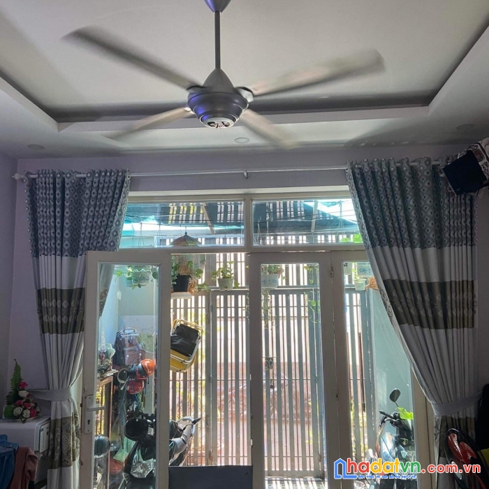 Cần bán nhà đẹp tại quốc lộ 50, xã phong phú, huyện bình chánh, tp hồ chí minh.