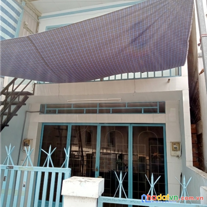 Nhà thuê nguyên căn hẻm âu dương lân p3q8 - 12 triệu / tháng