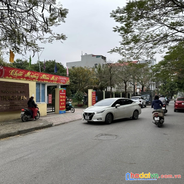 Siêu phẩm nhà thạch bàn, 95m, kd, ô tô tránh, lô góc, giá nhỉnh 12 tỷ