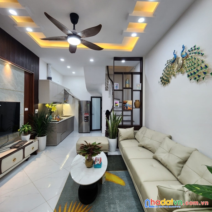Nhỉnh3 tỷ có nhà tại ngõ 72 nguyễn trãi, thanh xuân, 32m, 6 tầng, mặt tiền 4.5m, ô tô, kinh doanh