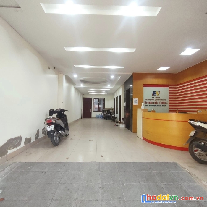 Hoa hậu mặt phố nguyễn văn trỗi 80m2 mt 6.3m nhà đẹp thang máy gara kinh doanh sầm uất