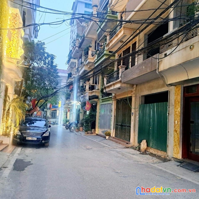 Bán nhà phố đội cấn, 6 tầng xây thô , ô tô tránh, ô chờ thang máy, an sinh tuyệt vời