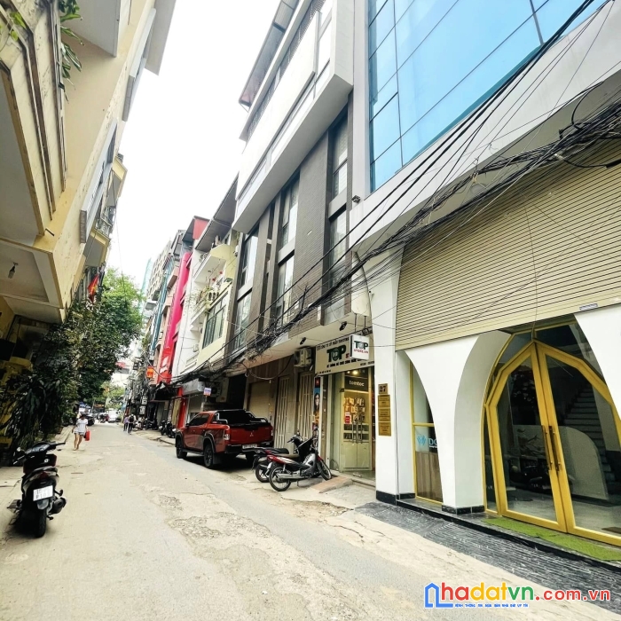 Bán nhà phố thái hà, 8 tầng, thang máy, ô tô dừng đỗ, diện tích khủng, dòng tiền