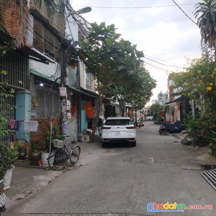 Bán nhà 2 tầng đường hương lộ 3, hẻm xe tải 7m, 90m2 chỉ 6 tỷ