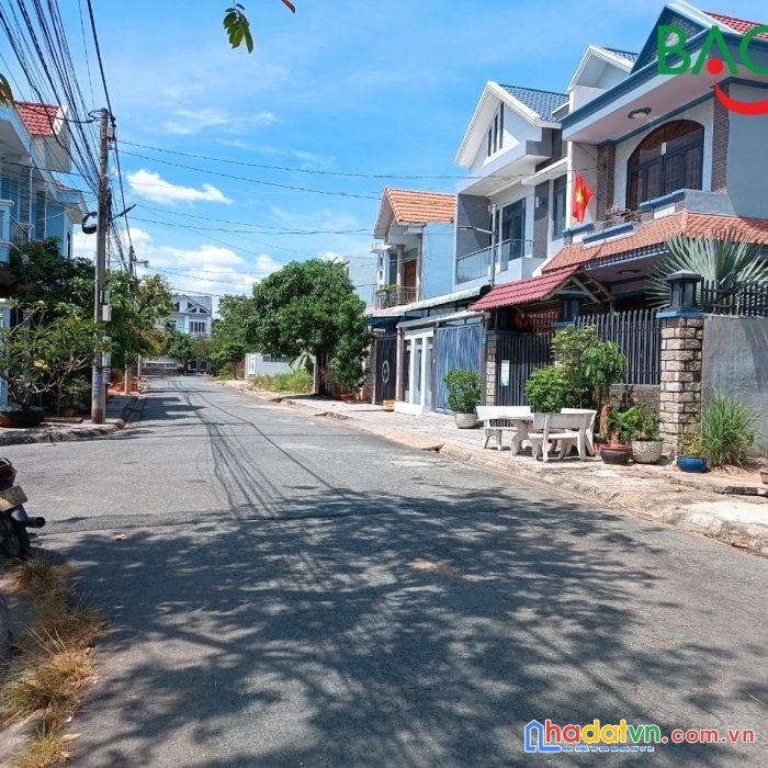 Bán lô đất biệt thự trong khu biệt thự bửu long, gần đh lạc hồng cs5, đường nhựa 11m