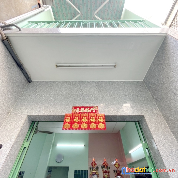 Nhà bán hẻm đường cao xuân dục p12 q8 giá : 3.2 tỷ (thương lượng)