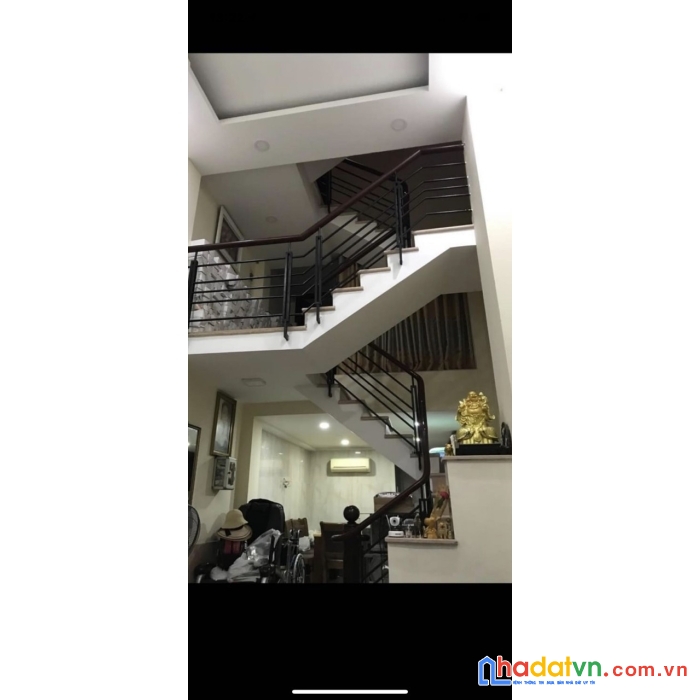 Chính chủ hạ giá bán gấp nhà hẻm khu vip lê thánh tôn, bến thành, q1 - với 15 tỷ - 0915431616