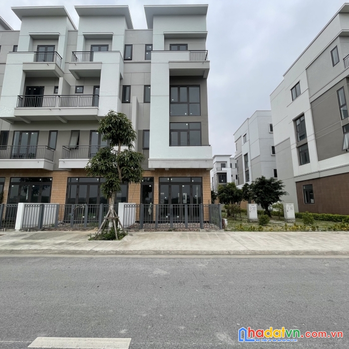Bán gấp căn góc vườn hoa 2 mặt tiền, chính diện chân đế chung cư siêu hiếm giá siêu hấp dẫn
