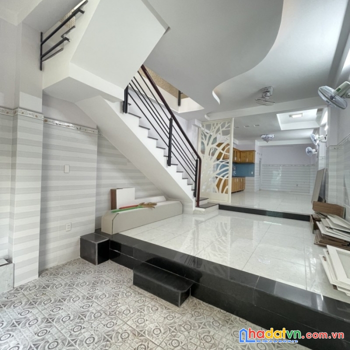 Bán nhà nguyễn văn khối gò vấp hẻm ô tô 56m2 4 tầng mới giao giá 5 tỷ 9