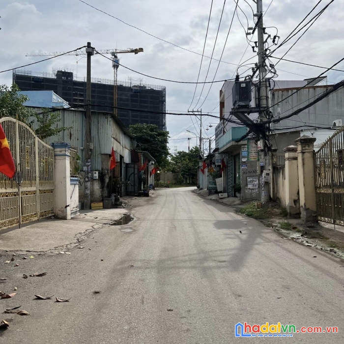 Hẻm ô tô-gần ql1a- nhà c4-68m2 -chỉ 2 tỷ9 - sát chung cư picity