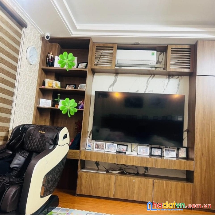 Bán nhà phố 8/3 hai bà trưng 93m2 c4, mt 3.4m giá 9 tỷ