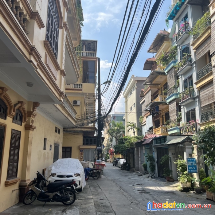 Bán nhà đội nhân, ba đình, phân lô, ô tô tránh, 45m2 4t mt5m, giá 7.4 tỷ