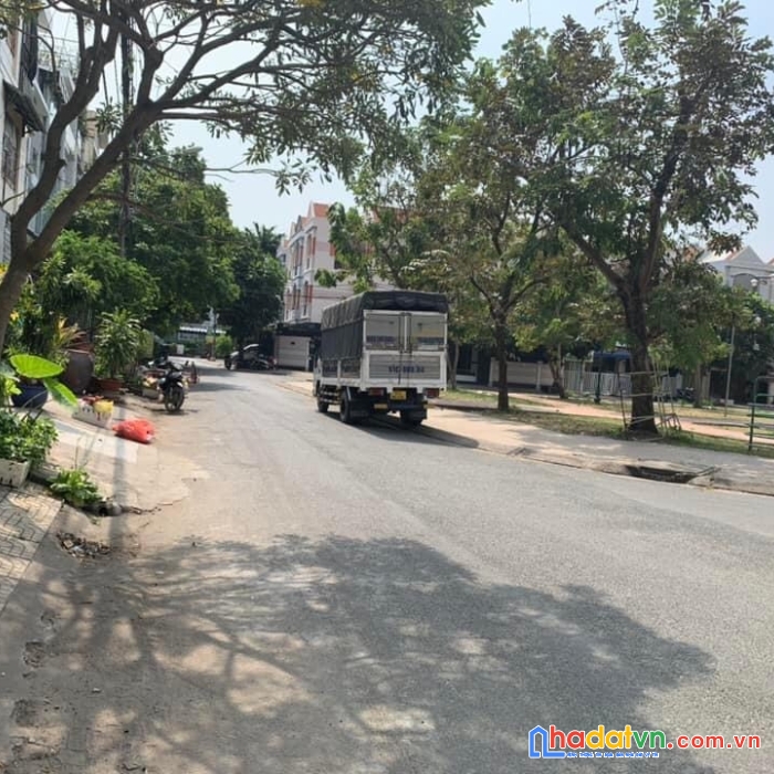 Bán nhà 4 tầng  khu vip view công viên mt tạ quang bửu f5 quận 8. dt 5x14. chỉ 15 tỷ. shr-dân trí