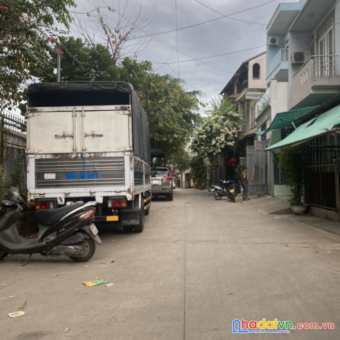 Bán căn nhà 1t2l 3 mặt tiền p. tam hoà gần ngay nhà thờ bùi thái, đường 2 ô tô