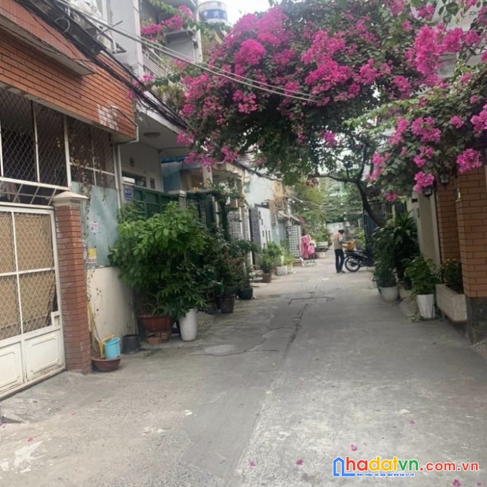Nhà đẹp lê văn lương_2 tấm_5mx10m_hxh_ngộp bán gấp.