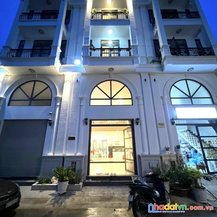 Bán gấp nhà phố đẹp khu dân cư hoàng quốc việt quận 7, tp hcm