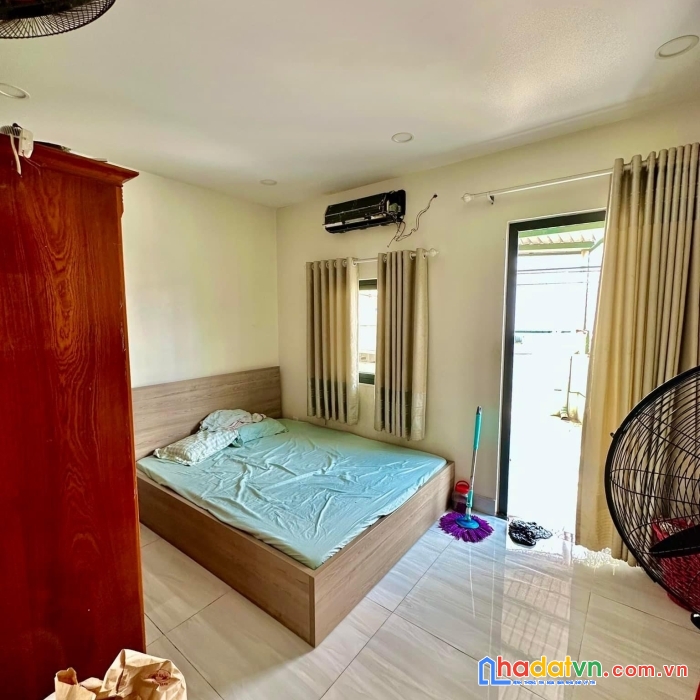 Bán nhà hxh 8m phổ quang - trường sơn, dt: 98m2 (5.2x19m). 5t -6pn, 18.4 tỷ