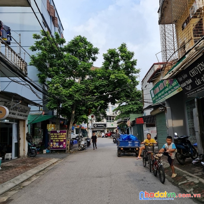 Đất 50m2 siêu đẹp trục chính kinh doanh tại trâu quỳ, gia lâm, hà nội.