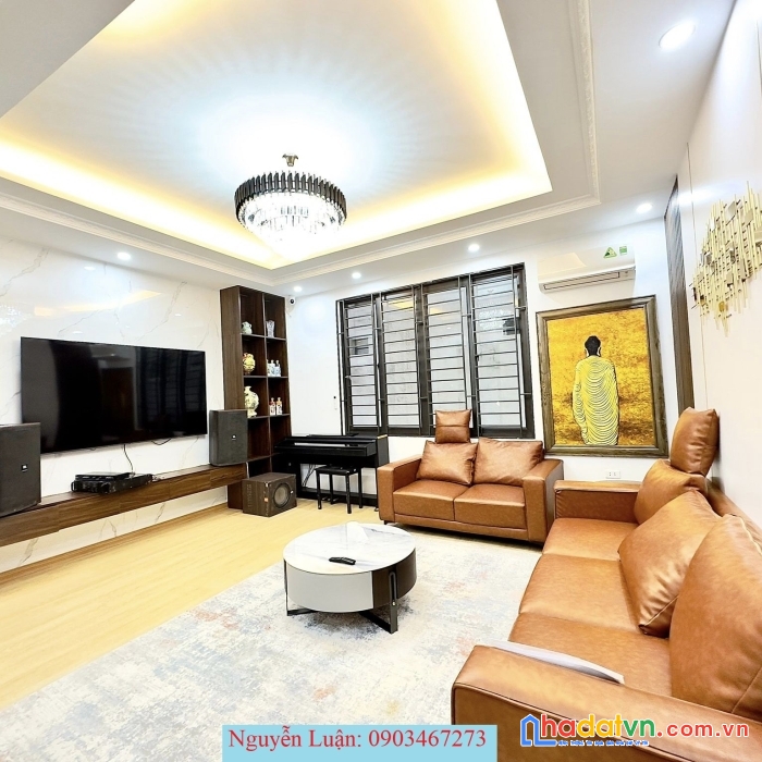 Cần bán gấp nhà ngõ 126 khuất duy tiến 50m2 mt4.9m chỉ 8.4 tỷ phân lô gara kinh doanh đỉnh