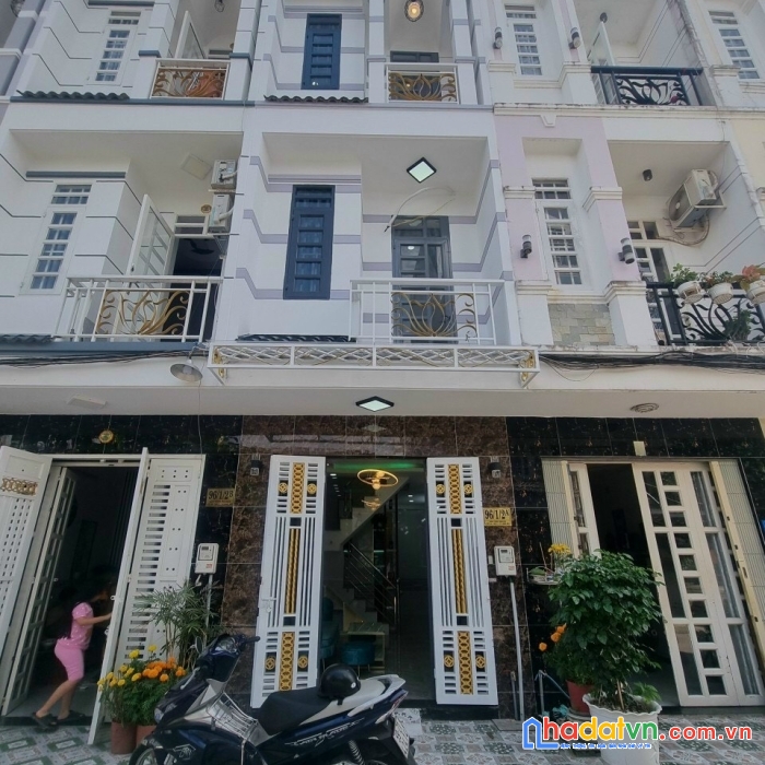 Bán nhà  2 lầu nhà hẻm 96 đào tông nguyên , nhà bè.