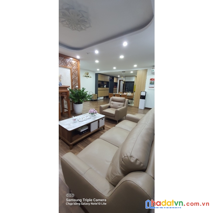 Chính chủ cắt lỗ 3pn goldmark city 136 hồ tùng mẫu giá bán 3ty9 có thương lượng tòa r1, lh