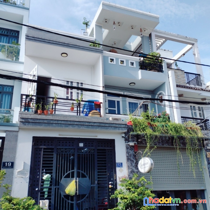 Nhà ngay chợ chiều tân quy. kinh doanh cực tốt. giá tốt. 4 tầng. chỉ hơn 7 tỷ