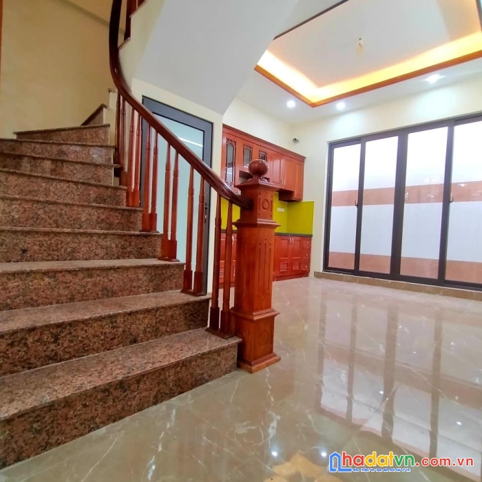 Nhà đẹp về ở ngay trung tâm quận hai bà trưng gần chợ mơ gần các trường đại học bách khoa kinh tế