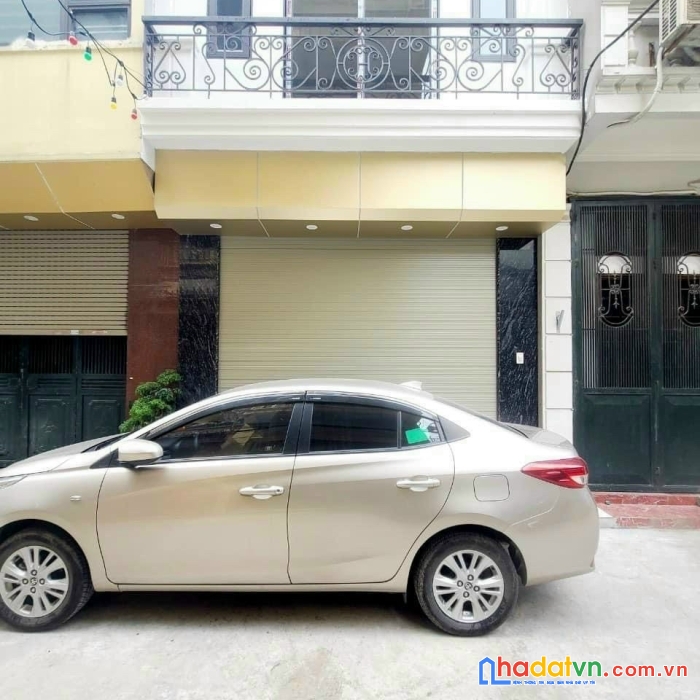 Bán nhà  40m2, mới xây 6 tầng  đường nguyễn chính giá 7 tỷ.