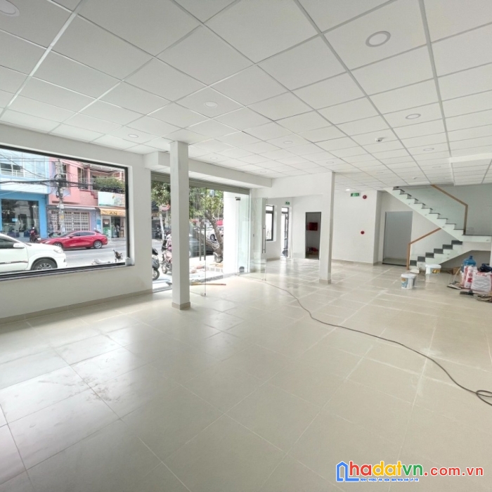 Cho thuê nguyên căn mt cửu long p15 q10 giá: 130 triệu