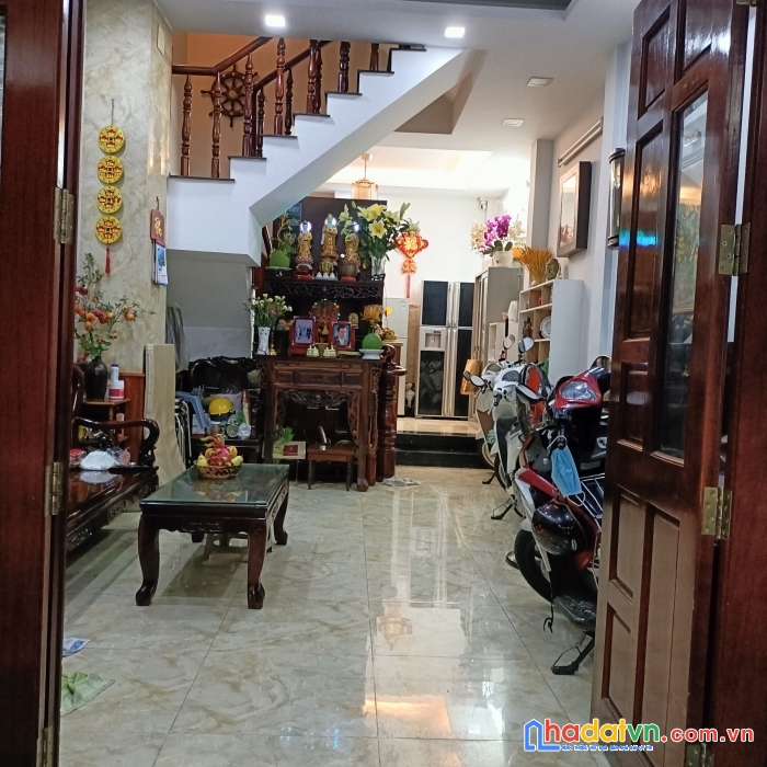 Cần tiền bán gấp nhà hẻm vĩnh viễn, p4, quận 10
