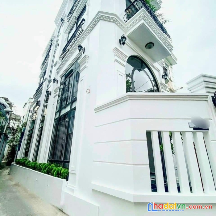 Nhà 2 mặt tiền hẻm - nội thất 5 sao - 68m2 - nhỉnh 11 tỷ