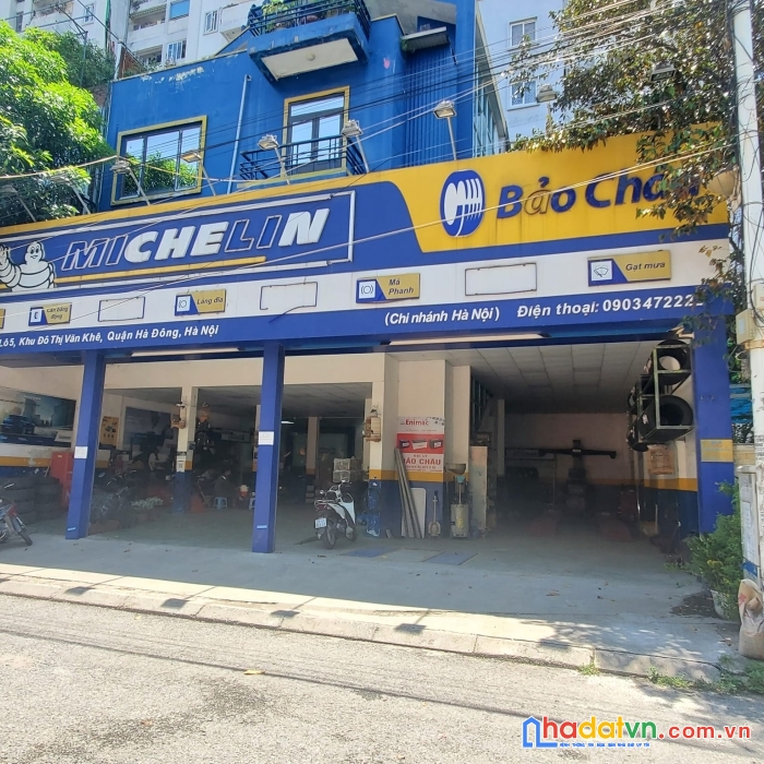 Mặt phố nguyễn văn cừ, vị trí trung tâm, vỉa hè thênh thang, kinh doanh đỉnh.