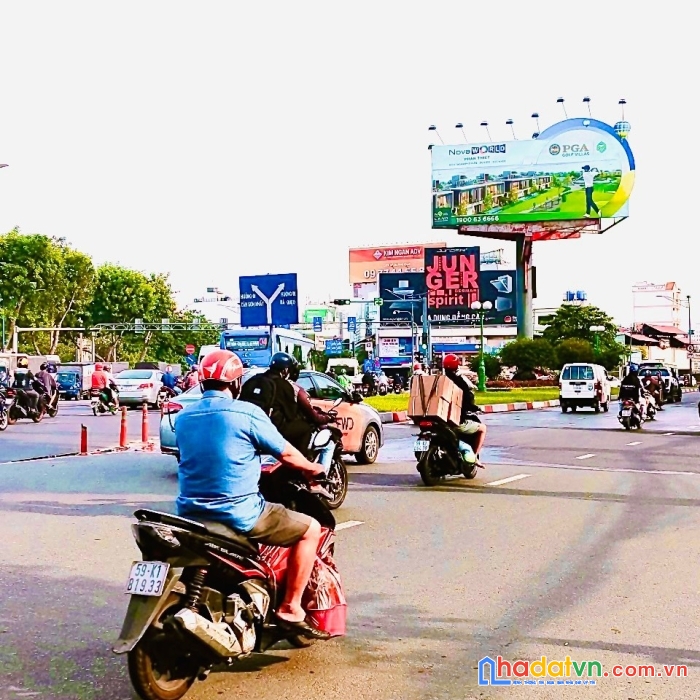 Vị trí đẹp – 180m2 mt trường chinh 13 tỷ