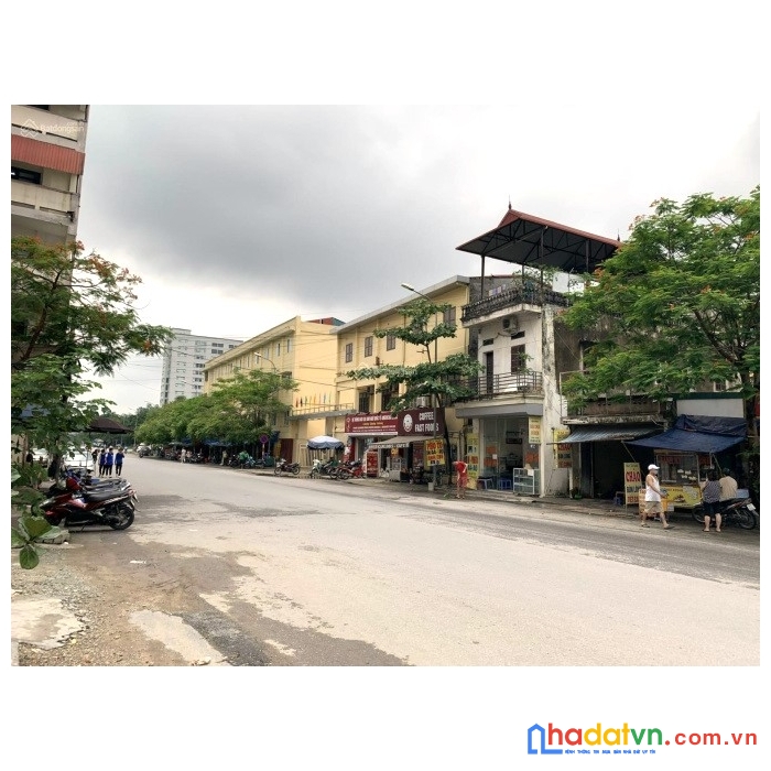 Phạm văn đồng 35m2, 5t ô tô, ngõ thông, 4 ngủ, lô góc 3,15 tỷ