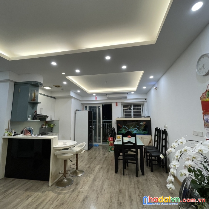 Bán nhà chung cư thái hà- căn góc- tầng trung- nội thất đẹp- tặng nội thất- an sinh đỉnh