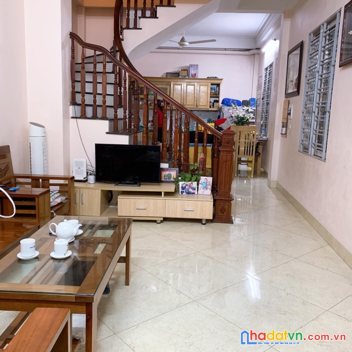 Bán nhà mặt phố kim đồng siêu rẻ, 40m2 sổ đỏ, 5 tầng, 7 tỷ