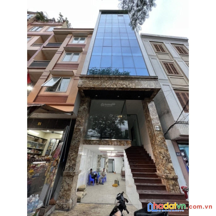 Bán tòa nhà mặt phố khuất duy tiến - thanh xuân. 82m2 x 7 tầng. giá 30 tỷ