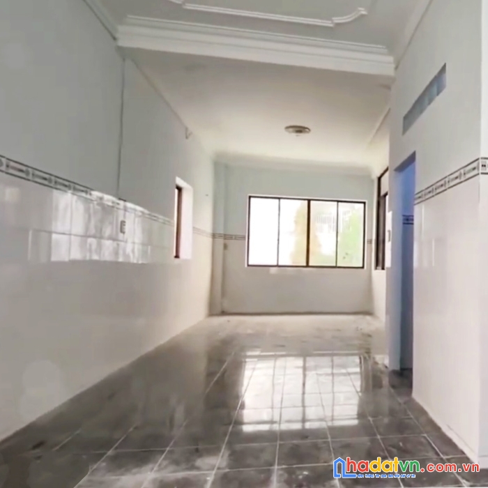 Nhỉnh 80 tr/m2, nhà 4 tầng btct, hxh thông, ngang hơn 10m