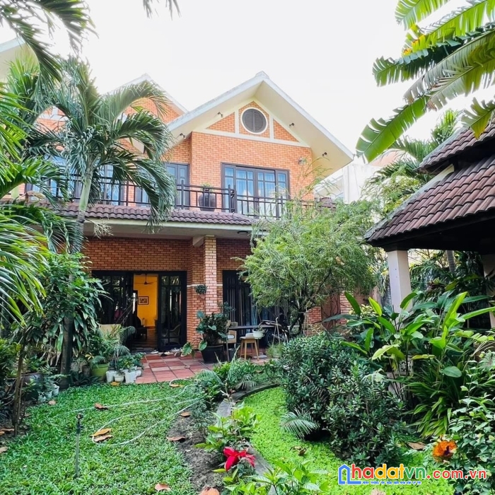 Bán nhanh căn villa đang ở, để về nước ngoài định cư tại mỹ khê, sơn trà. tp đà nẵng