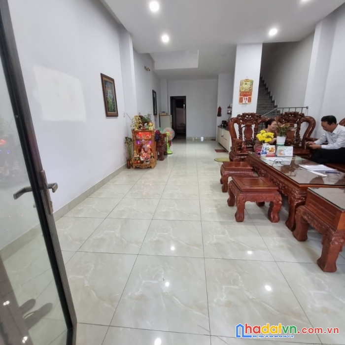 Nhà mt cẩm lệ ngay lê đại hành, giảm gần 1 tỷ, đường 7.5m, 105m2, 3 tầng mới đẹp