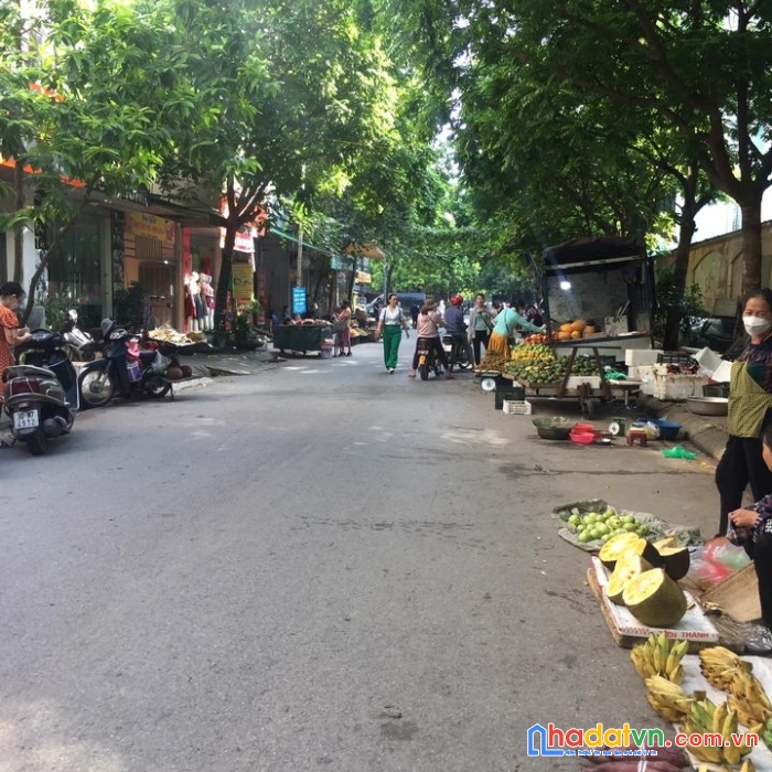 Bán nhà mặt chợ xa la 50m 4 tầng mặt tiền 4.2m 9.2 tỷ