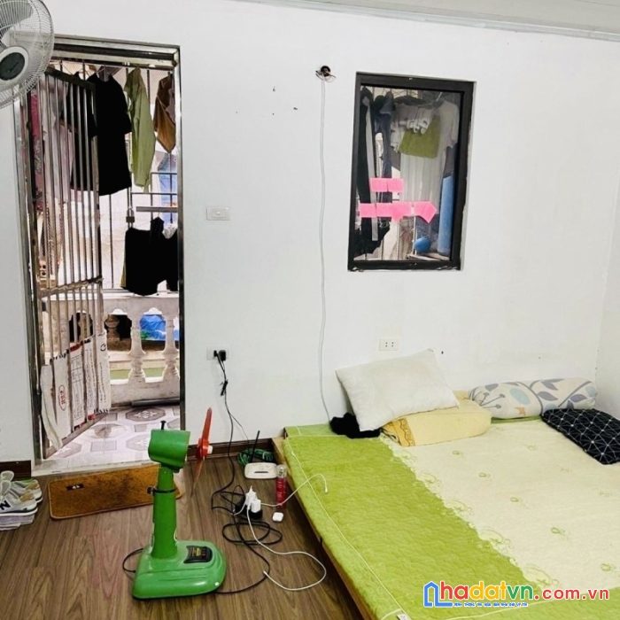 Bán nhà cảm hội hai bà trưng 24/28m x 3 tầng mt 3.82m giá 3.1 tỷ