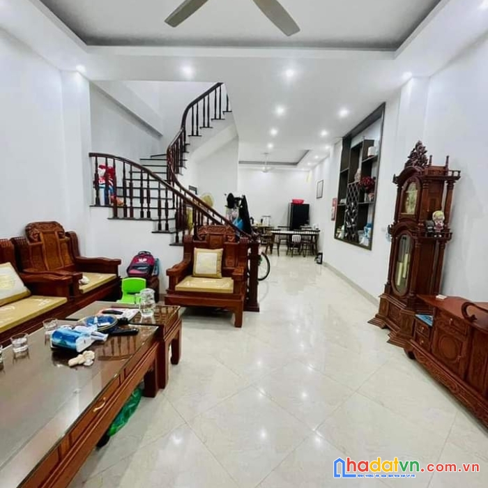 Bán nhà ngõ giếng mứt, hai bà trưng. hiếm, trung tâm, dt55m2, 5 tầng. chỉ 8.6 tỷ.
